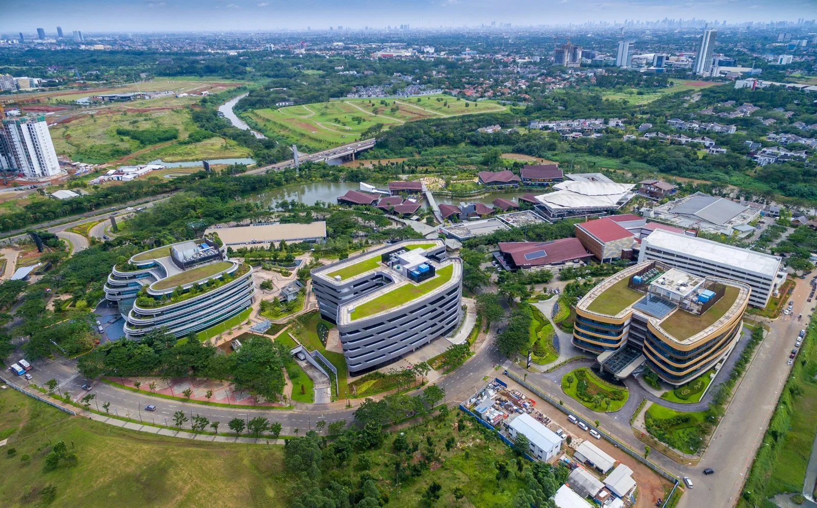 Beberapa menit ke Green Office Park (GOP)